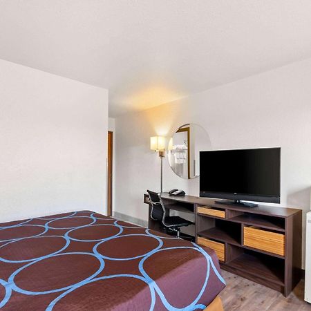 Super 8 By Wyndham Elizabethtown Hotel Exterior photo