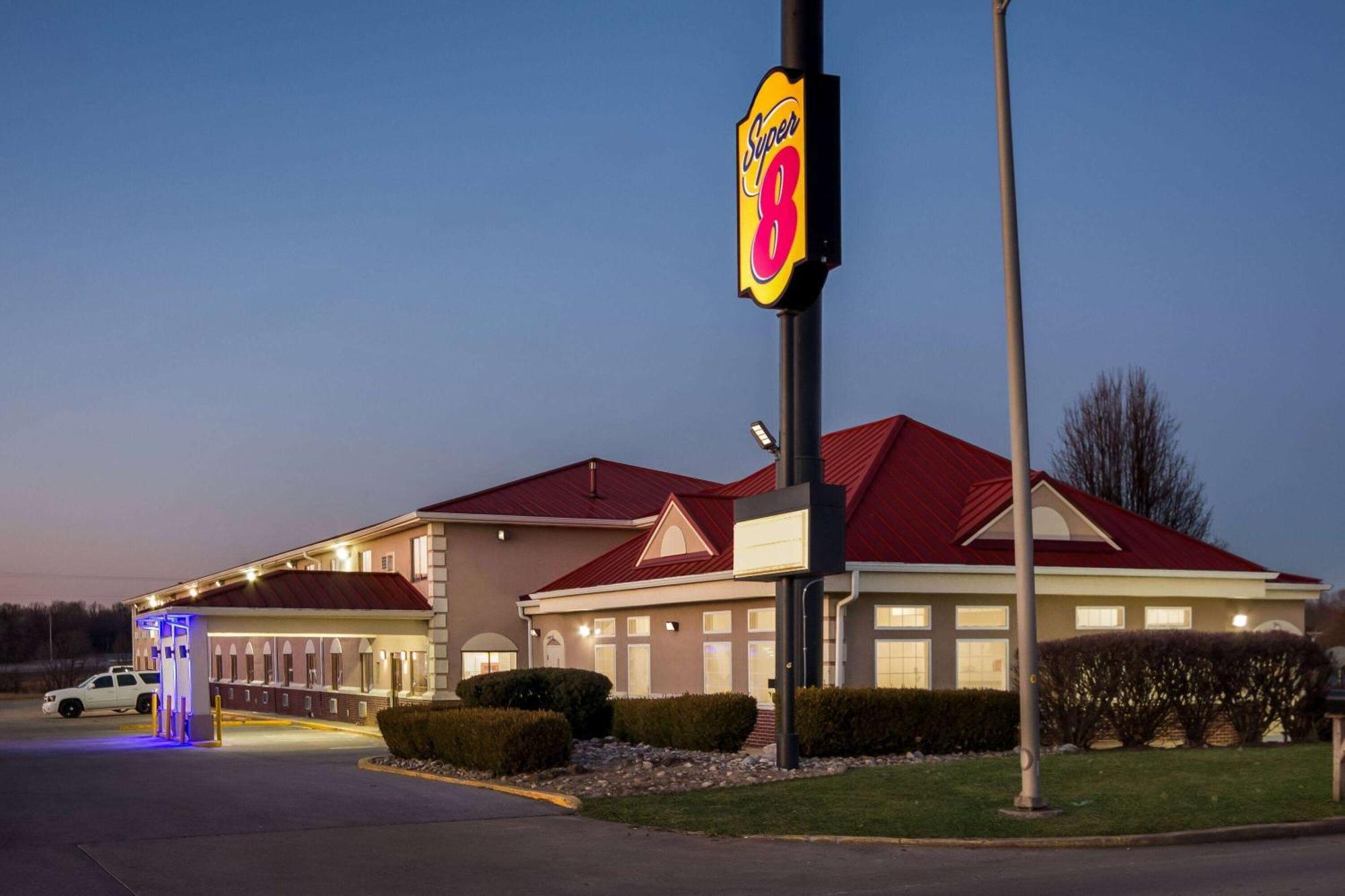 Super 8 By Wyndham Elizabethtown Hotel Exterior photo