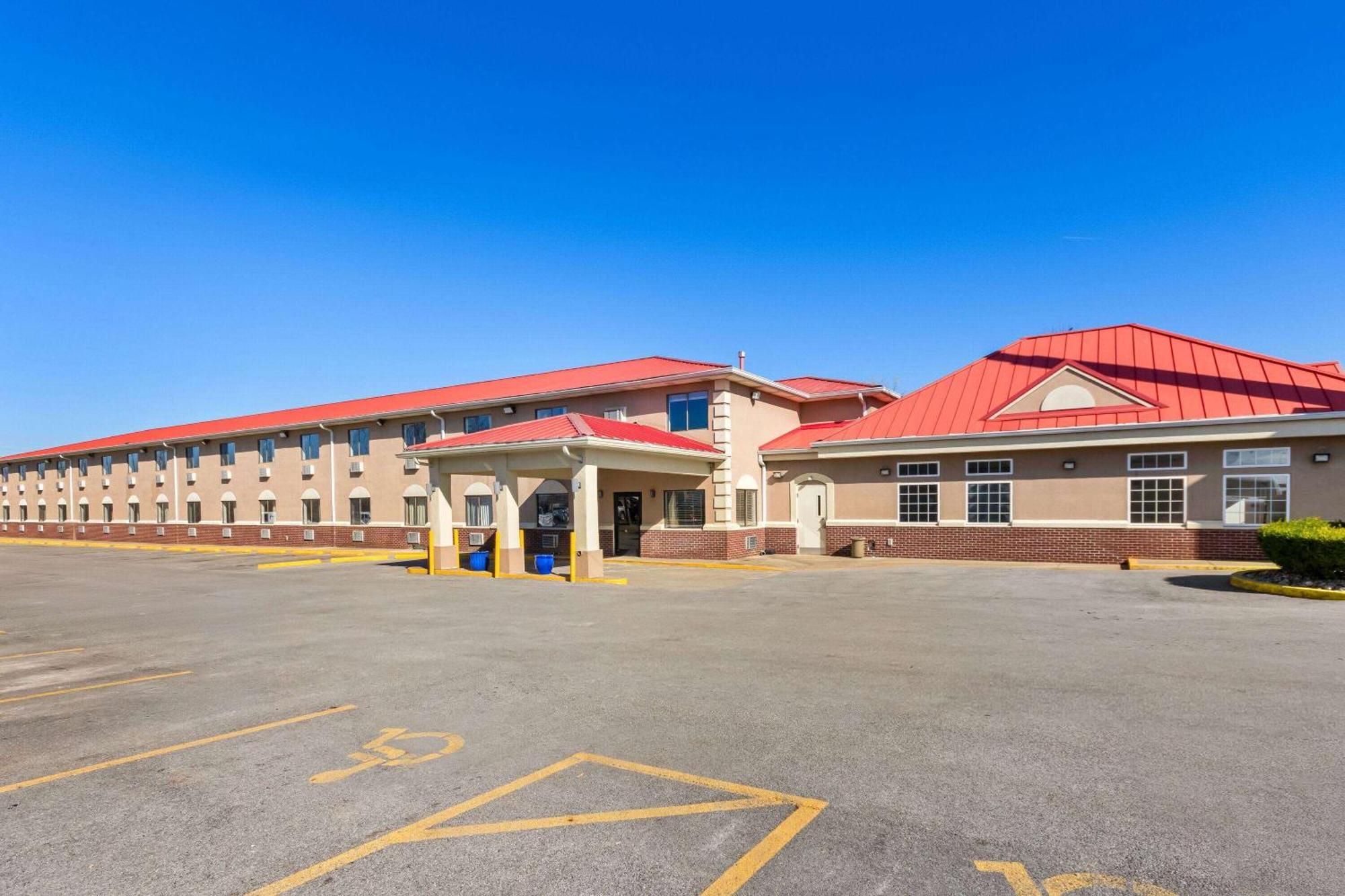 Super 8 By Wyndham Elizabethtown Hotel Exterior photo